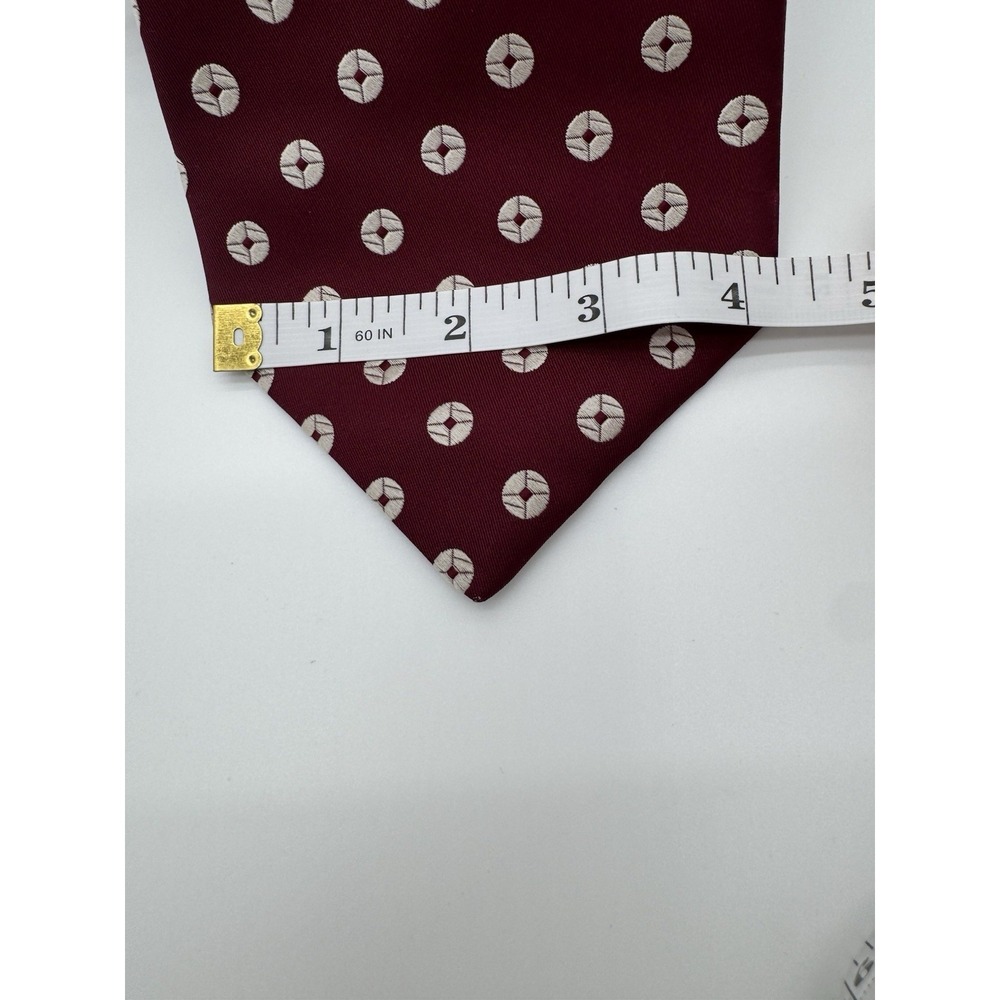 Kilgour French & Stanbury Silk Tie Red Geometric Medallion Pattern Luxury London - Picture 3 of 9